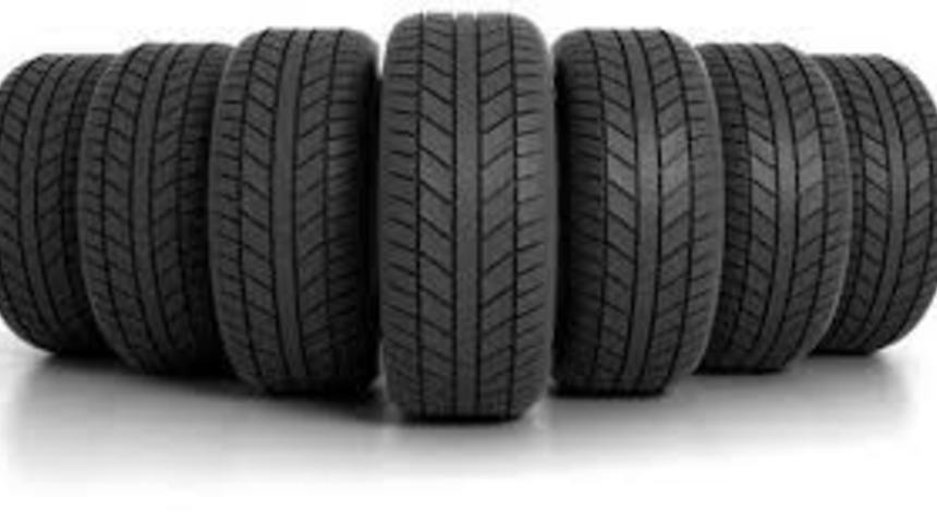 Karlı Havada Araba Kullanmak İsteyenler Bu 7 Kurala Uymalı!