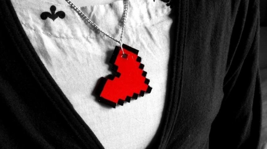 8 Adımda Pixelli Kalp Kolye Yapın