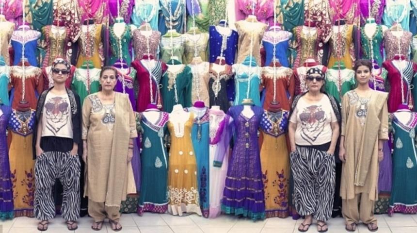 Eski Nesil Yeni Nesil ile Kıyafetlerini Değiştirirse