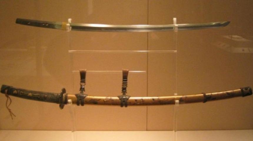 D&uuml;nyanın A&ccedil;ık Arttırma İle Satılmış En Pahalı 6 Efsane Kılıcı