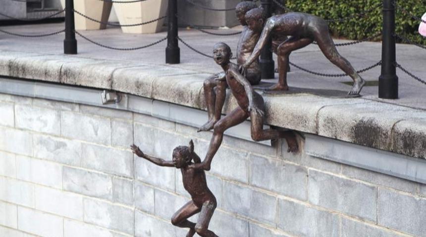 D&uuml;nyanın D&ouml;rt Bir Yanından Halka A&ccedil;ık Alanlarda Bulunan 13 Enfes Heykel