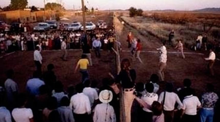 &Uuml;lkelerin Sınırlarında &Ccedil;ekilmiş Bu 10 Fotoğrafla Aslında B&uuml;t&uuml;n İnsanların Birbirine Ne Kadar Yakın Olduğunu Hatırlayacaksınız
