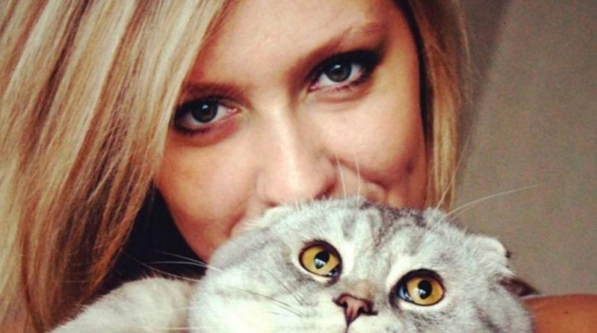 Bu Kadın Sosyal Medyada Onu Hamile Bırakacak Erkeği Arıyor