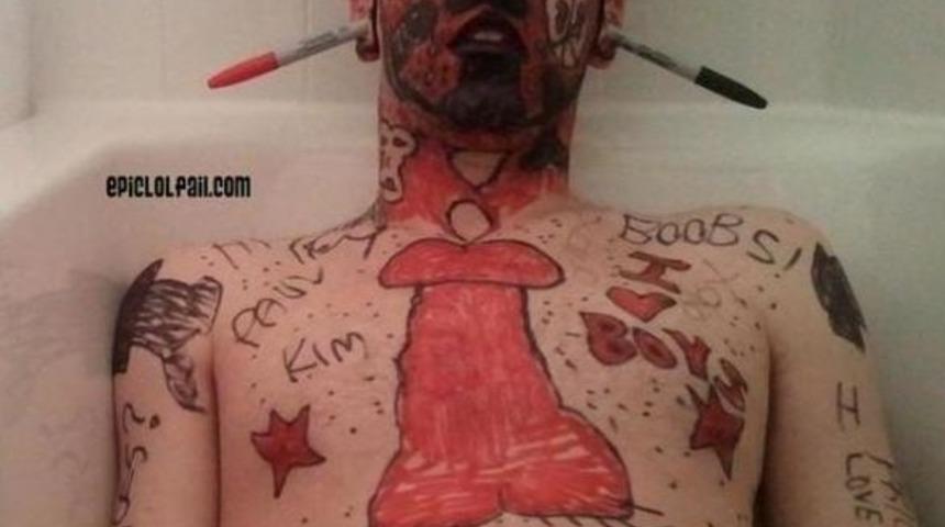 Ağzıyla İ&ccedil;meyi Bilmediği İ&ccedil;in Arkadaşlarının Acımasız Şakalarına Kurban Giden 25 Kişi