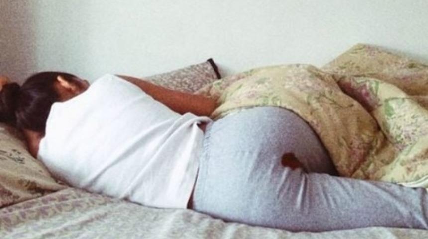 Regl Kanıyla &Ccedil;ekilmiş Fotoğrafı Instagram Kaldırdı!