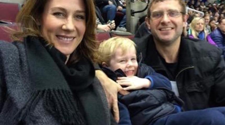 Hamile Bir Haber Spikeri Canlı Yayında Kendisine Gelen Nefret Mail'ini Okudu