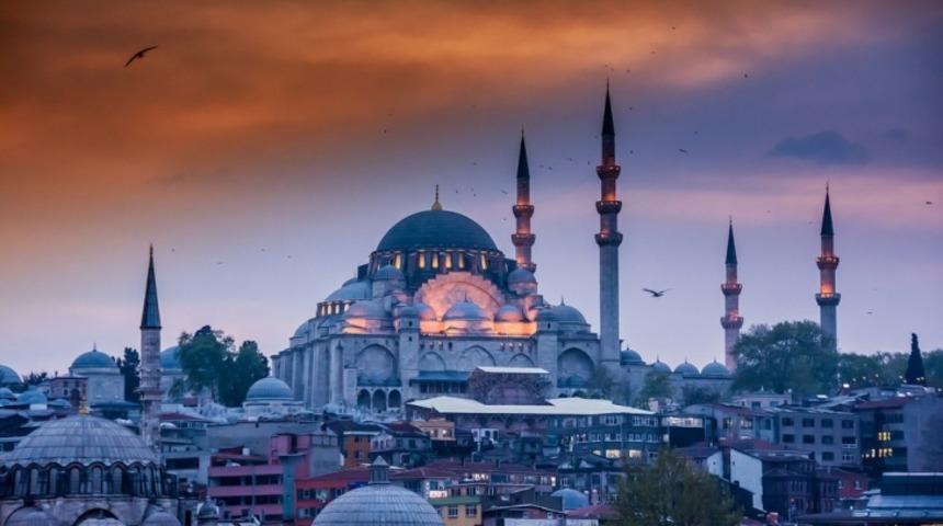 Yabancı Birinin G&ouml;z&uuml;nden T&uuml;rkiye'yi Keşfetmek İ&ccedil;in 27 Neden