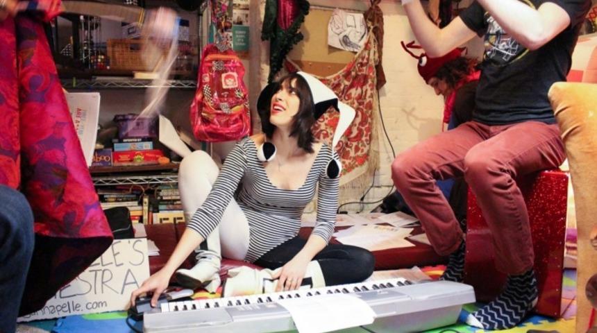 Yetişkinler İçin Kreş Açıldı!