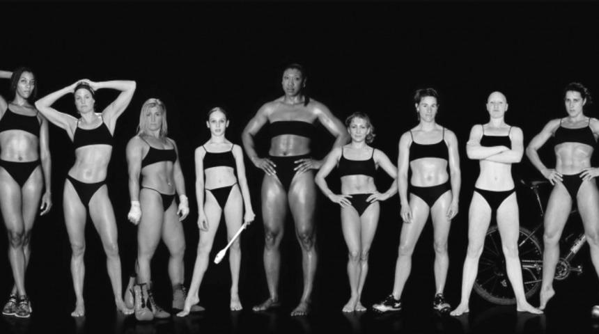 Spor Yapan Kadınların Göğüsleri Neden Küçüktür?