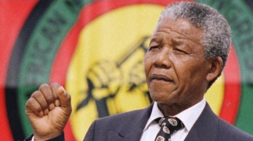1992'de Atat&uuml;rk Barış &Ouml;d&uuml;l&uuml;'n&uuml; Reddeden 1993'te Nobel Barış &Ouml;d&uuml;l&uuml; Alan Nelson Mandela'nın Karanlık Y&uuml;z&uuml;