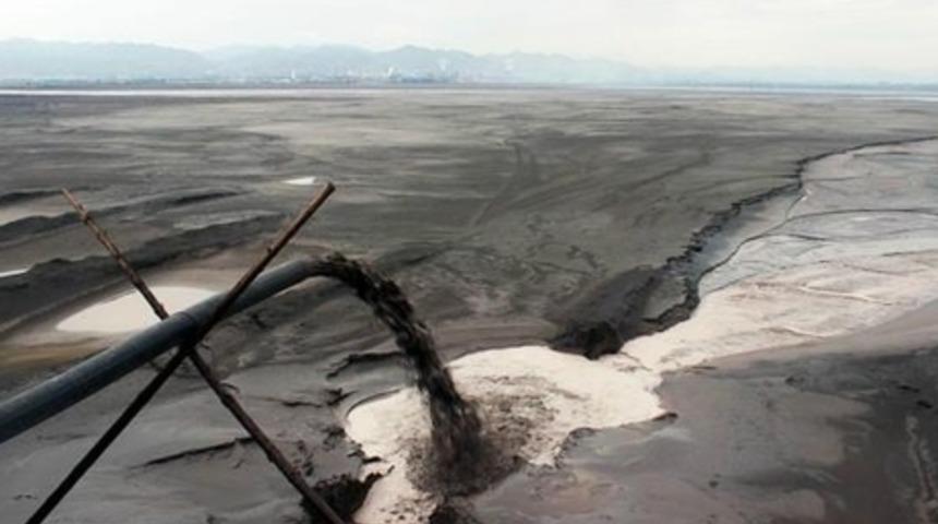 Teknolojinin &Ccedil;in&rsquo;de Yarattığı &Ccedil;&ouml;pl&uuml;k