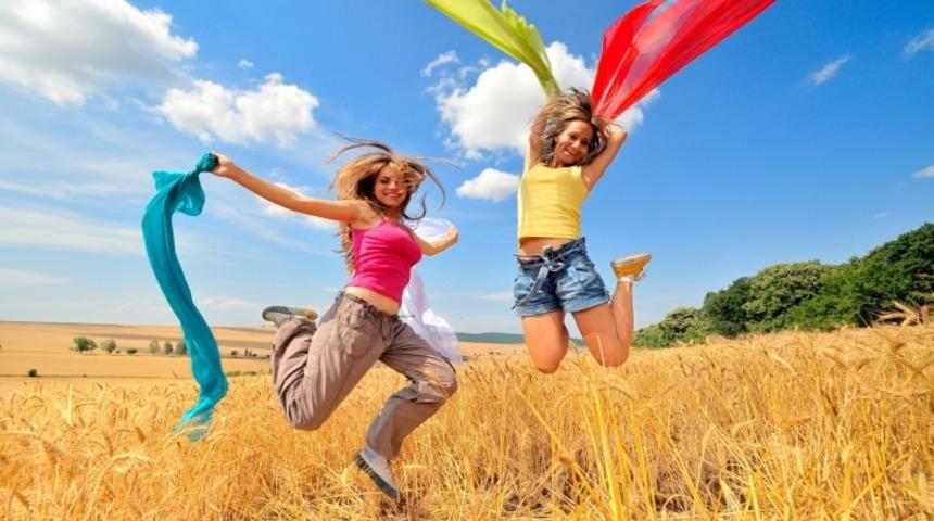 D&uuml;nyanın En Mutlu 10 &Uuml;lkesi Belirlendi. T&uuml;rkiye Ka&ccedil;ıncı Sırada?