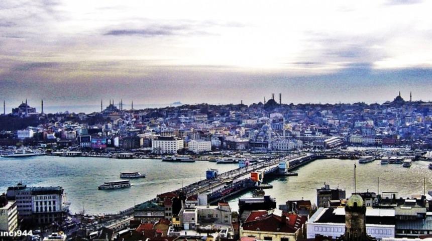 Hangi Şehir Efsanesi  Daha Popüler? Kolanın İçinde Böcek Kanı Var Efsanesi Mi Yoksa Çıplak Gösteren Gözlük Mü?