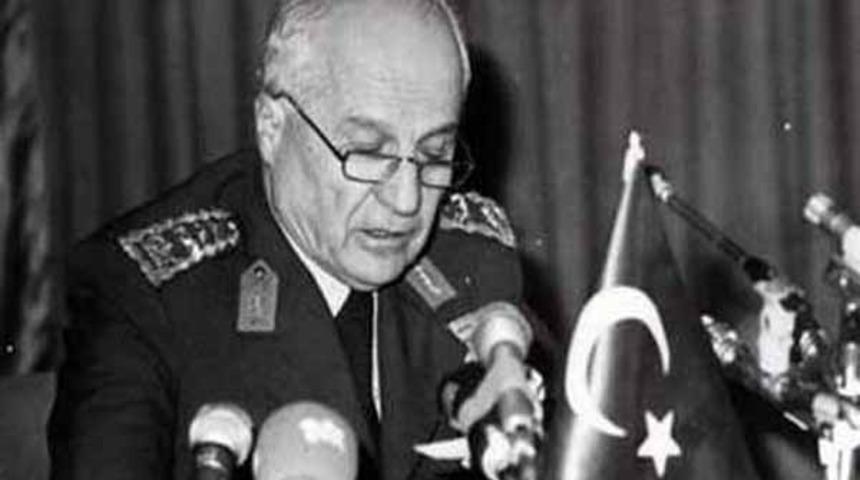 Kenan Evren Vefat Etti Sosyal Medyada Linç Edildi!