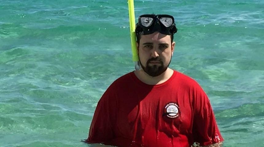 Eşi Olmadan Tatile &Ccedil;ıkan Adam Yine Tatil Kazandı