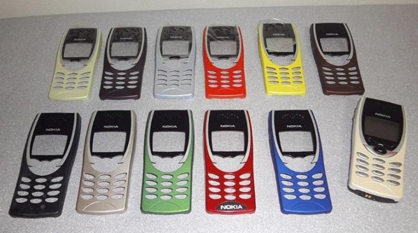 Cep Telefonu Efsanelerinden Nokia 8210'un Hala İşe Yarar Olduğunu G&ouml;steren 8 &Ouml;zellik