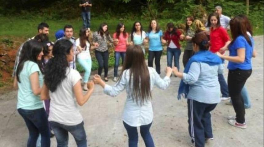 &Uuml;niversitede Fak&uuml;ltelere G&ouml;re Genel &Ouml;ğrenci Karakterleri