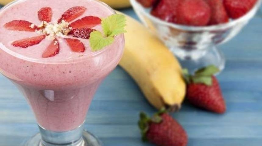 Sıcak Havalarda Soğuk Soğuk İ&ccedil;ebileceğiniz 8 Sağlıklı İ&ccedil;ecek