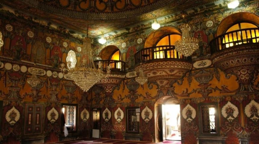 Boyanması Sırasında 30 Binden Fazla Yumurta Kullanılan Alaca Cami'yi G&ouml;rmelisin! 