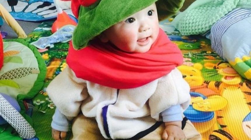 Adeta Birer Cosplayer olarak Doğmuş Isırmalık 14 Bebek