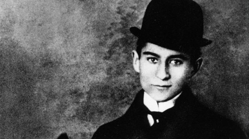 7 Madde İle G&uuml;ll&uuml;k G&uuml;listanlık Değil 31 Yaşına Kadar Ailesi İle Yaşayan Franz Kafka'nın Hayatı