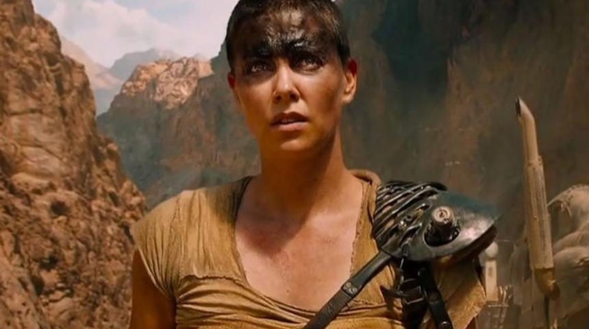 Rolleri Uğruna Sa&ccedil;larından Olan 20 &Uuml;nl&uuml; Akt&ouml;r Ve Aktris