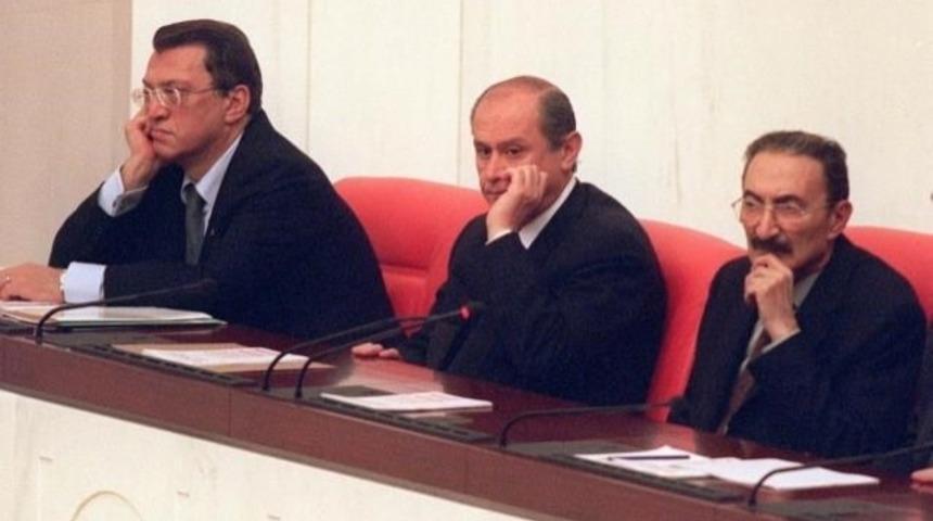 Erken Se&ccedil;im Kesinleşmişken 2002 Erken Se&ccedil;imine Nasıl Gelinmişti? Neler Olmuştu?