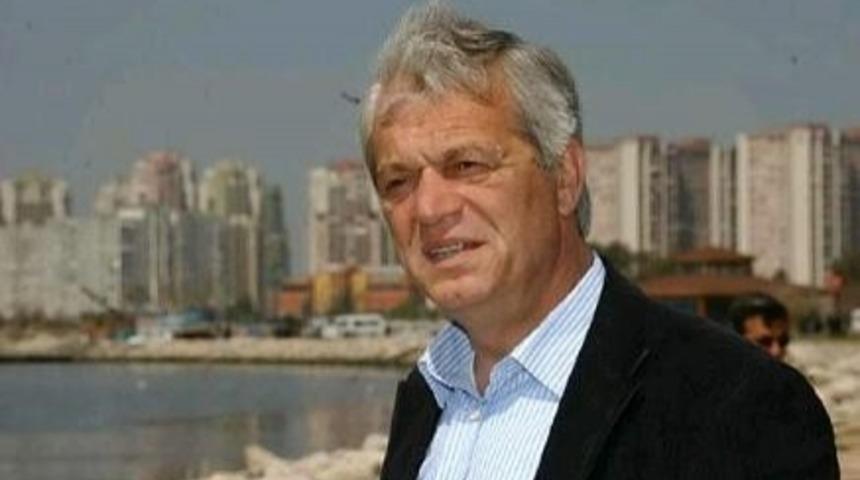 10 Maddede Rahmetli Ahmet Piriştina'nın İzmir'in Efsane Başkanlığına Giden Yolu