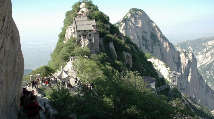 D&uuml;nya &Uuml;zerinde Yaşanmış En &Ouml;l&uuml;mc&uuml;l 10 Doğal Afet