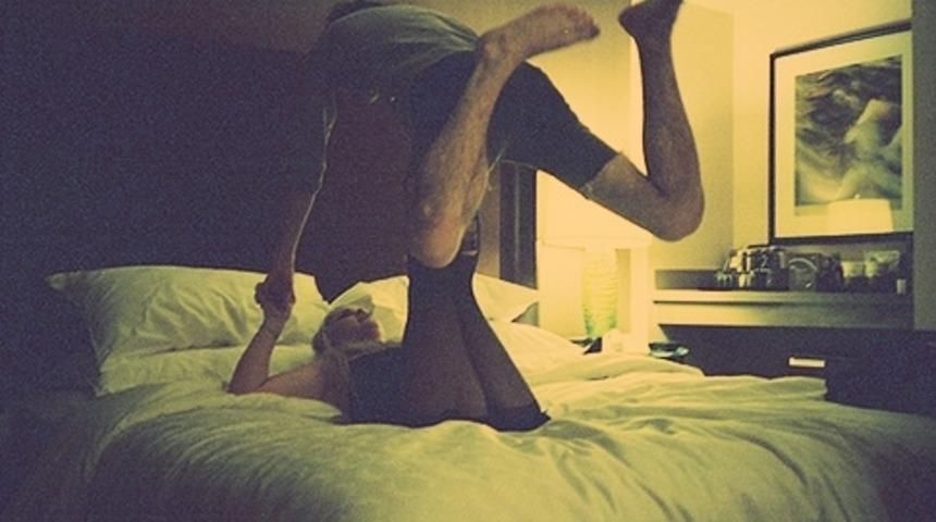 Bilim Diyor Ki: Seks ve Alkol, İnsanları &Ccedil;ocuk Yapmak ve İnan&ccedil;lı Olmaktan Daha Fazla Mutlu Ediyor!