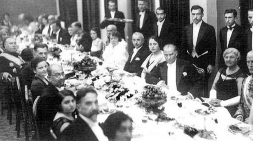 Tarihteki &Uuml;nl&uuml;lerin Her D&ouml;nem Kapak Olacak S&ouml;zleri