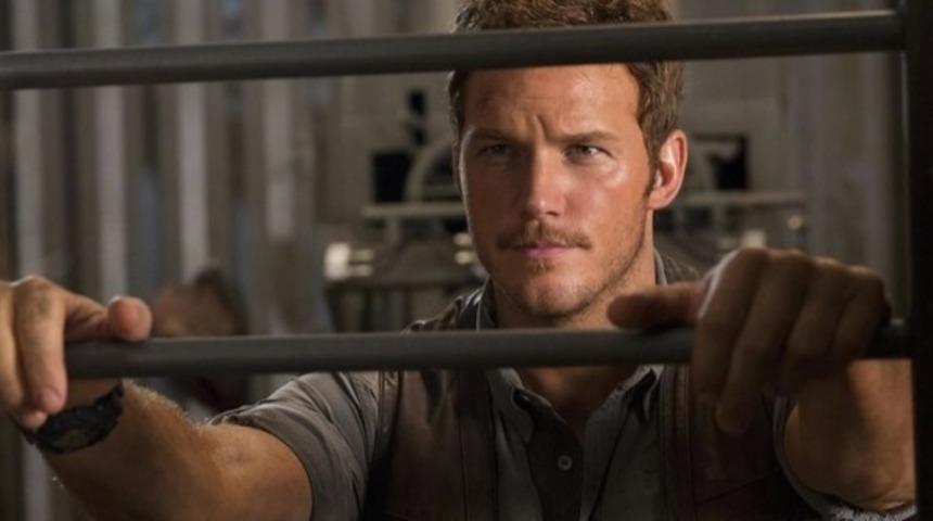 Jurassic World Gişeye Yeni Bir Filmi Daha G&ouml;md&uuml;, Furious 7'ye Yazık Oldu