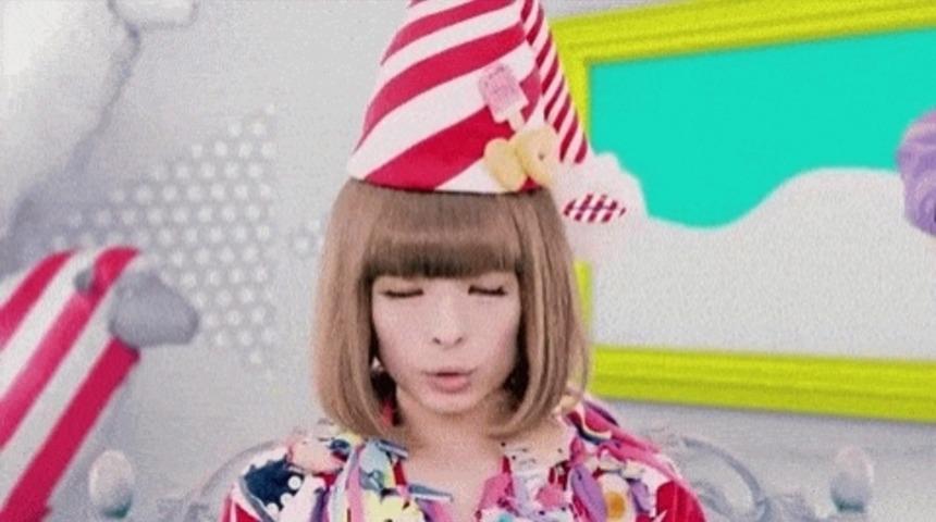 Katy Perry'nin Bile Hayran Olduğu Japonya'nın Peter Pan Sendromlu Starı Kyary Pamyu Pamyu'yu Sevmek İ&ccedil;in 13 Neden