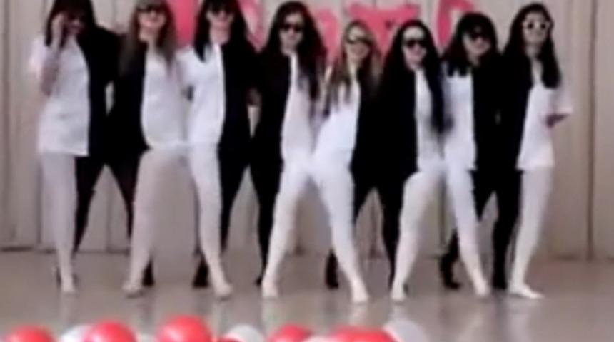 Bu Komik Optik İll&uuml;zyon Beyninizi Kandıracak