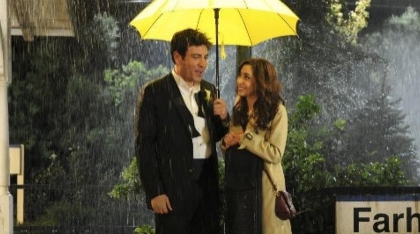 Beyler! Kadınları Etkilemek İ&ccedil;in Nasıl G&ouml;r&uuml;nd&uuml;ğ&uuml;n&uuml;z Değil, Bu 10 Madde &Ouml;nemli!