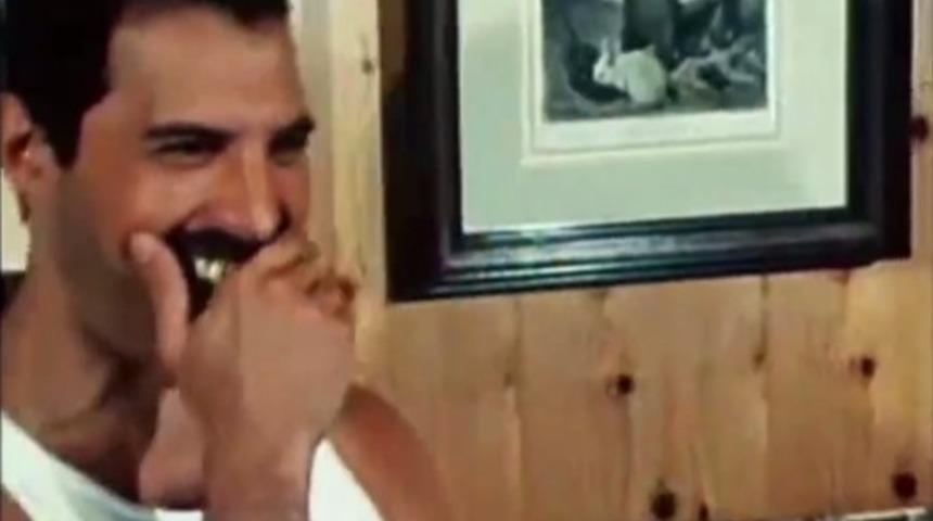 Kanye West Rezil Oldu!