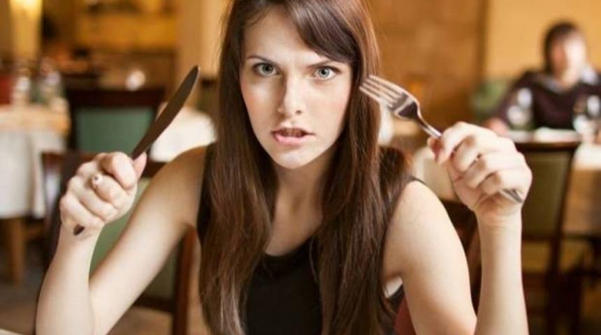 İnsanlar Oru&ccedil;luyken Neden Asabi Olurlar?