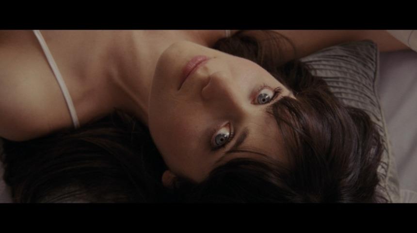 Sevgilisinden Yeni Ayrılanların Adım Adım Karşılaştıkları 14 Durum