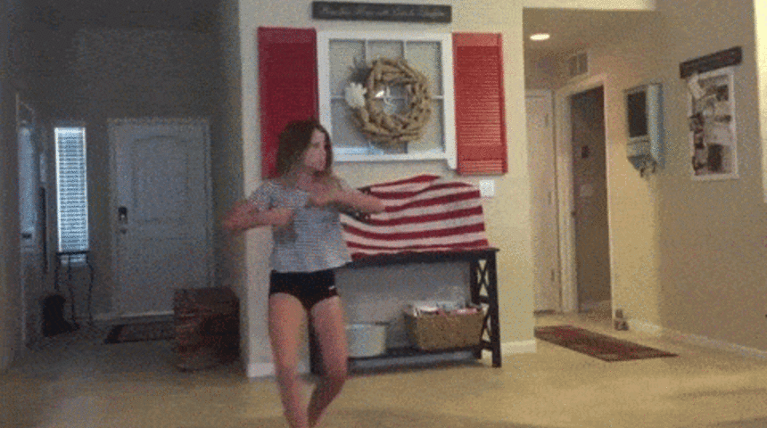 Troll Baba Kızının Dansını Bombaladı!