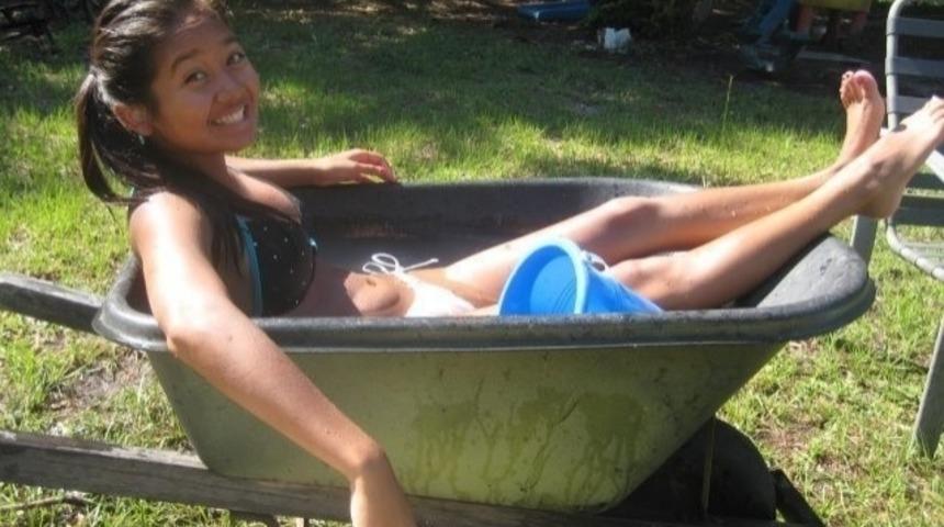 Gelmiş Geçmiş En Berbat ve En Komik 17 Ev Yapımı Havuz