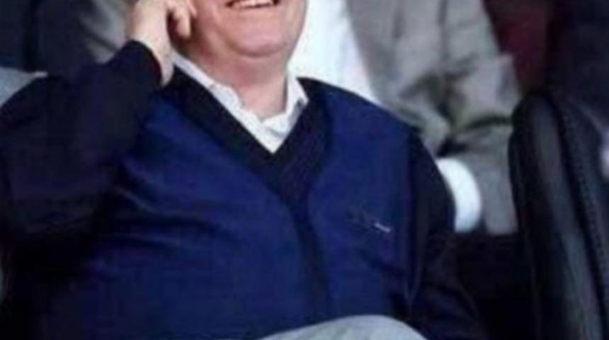 U&ccedil;an Hollandalı Van Persie Ve Fenerbah&ccedil;e'yi U&ccedil;uran Capsleri