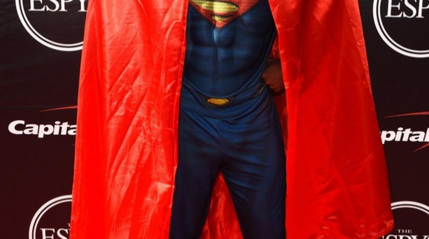 D&uuml;n Gece Verilen ESPY &Ouml;d&uuml;llerinde &Uuml;nl&uuml;ler Ne Giydi? 