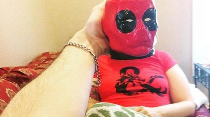 Kost&uuml;m Giymeden Kahve Kupasıyla &Ccedil;izgi Kahramanlara D&ouml;n&uuml;şen &Ccedil;ocuklar