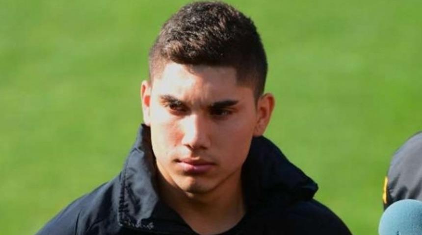 Ontivero Gen&ccedil; Yaşında 10 Kul&uuml;p Ve 7 &Uuml;lke Gezerek Rekor Kırdı