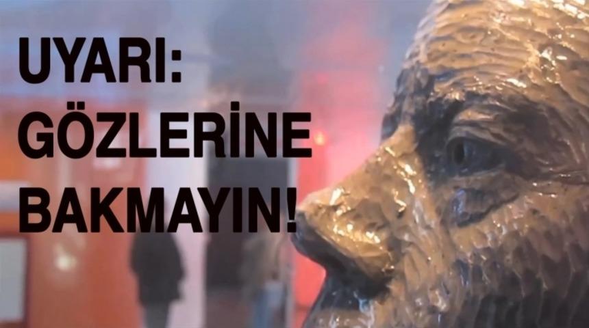 Bu Heykellerle G&ouml;z Teması Kurmak Yasak!