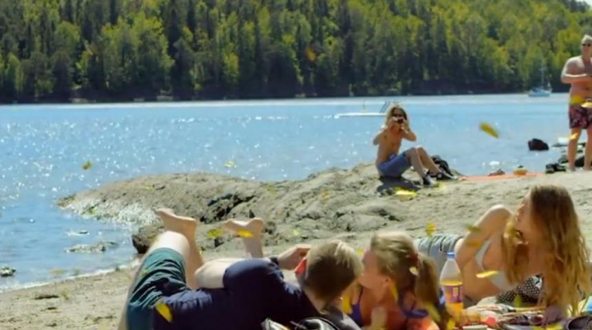 Penis Kost&uuml;m&uuml;yle Yolda Y&uuml;r&uuml;yen Adamın Sebebi Herkesi Şaşırttı!