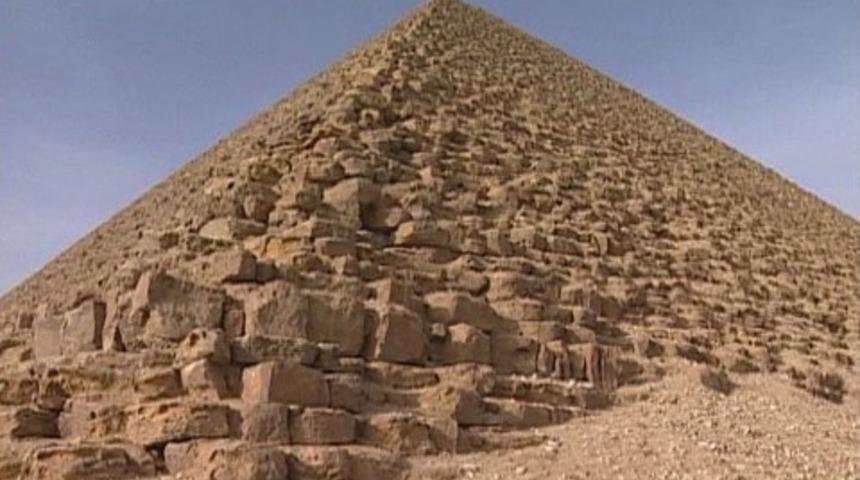 Piramitler Hakkında Bilmeniz Gereken En Gizemli Temel 4 Madde