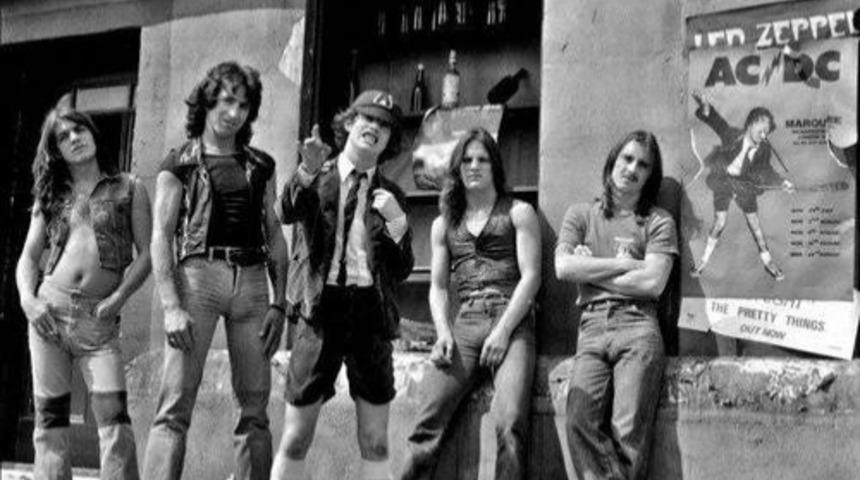 D&uuml;nyanın En &Ccedil;ok Satan İkinci Alb&uuml;m&uuml; BACK IN BLACK Hakkında Şok Edici 10 Ger&ccedil;ek