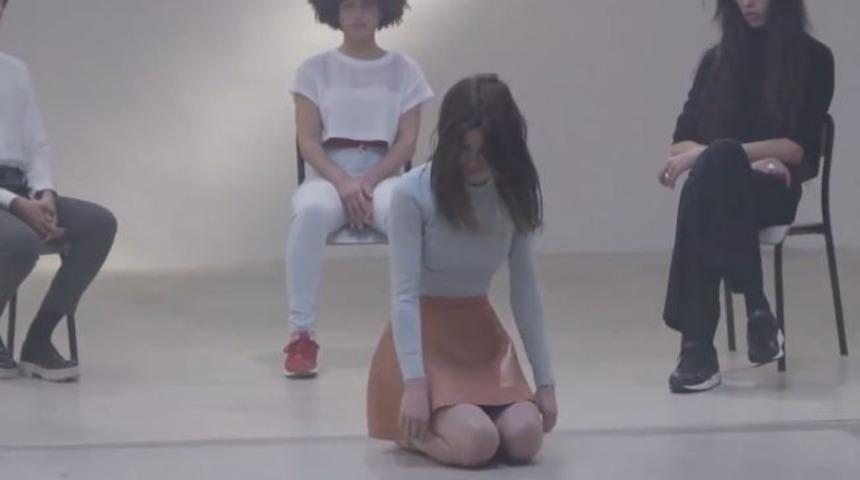 Hipnoz Etkisinde Klip &Ccedil;ekti