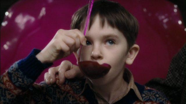 Charlie'nin Çikolata Fabrikası'ndaki Çocuk Büyüdü, Tövbe Estağfurullah Taş Gibi Oldu: Freddie Highmore!